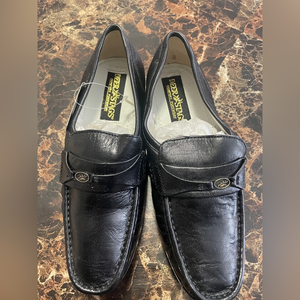 Deer Stags mens black leather slip on loafers